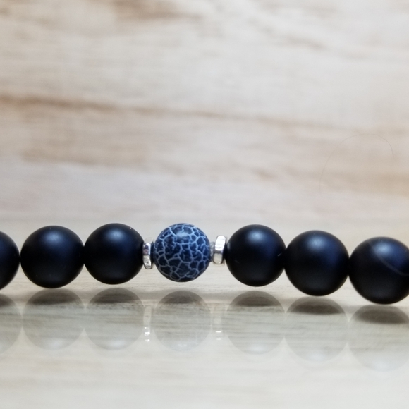 Black Onyx & Effloresce Agate Stretch Bracelet - Picture 7 of 8